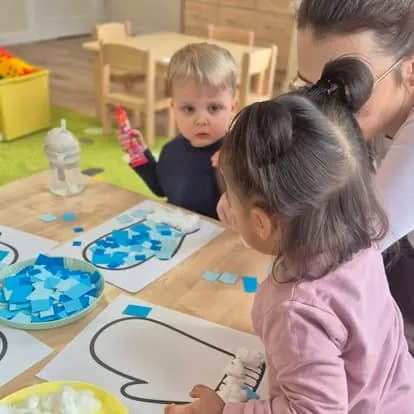Kreatywne rączki - Żłobek Junior w Częstochowie (zdjęcie 2)