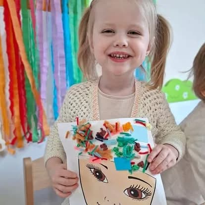 Kreatywne rączki - Żłobek Junior w Częstochowie (zdjęcie 17)