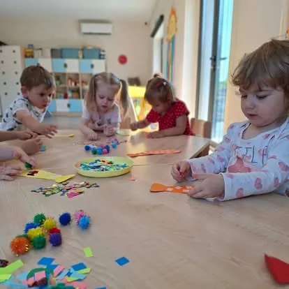 Kreatywne rączki - Żłobek Junior w Częstochowie (zdjęcie 40)
